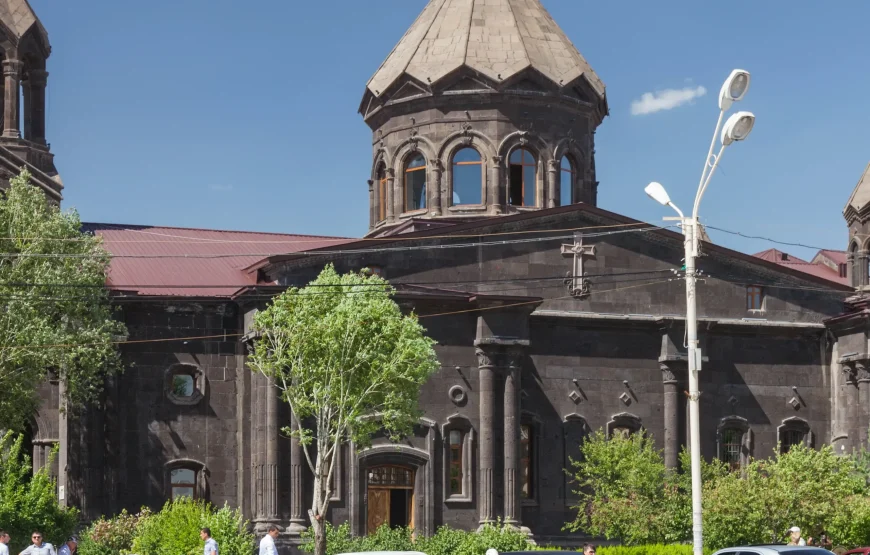 Private tour to Aruchavank, Marmashen, Gyumri and Harichavank