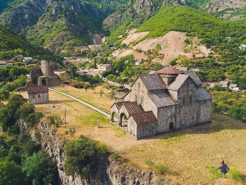 Индивидуальный тур в монастыри Ахпат, Санаин и Ахтала