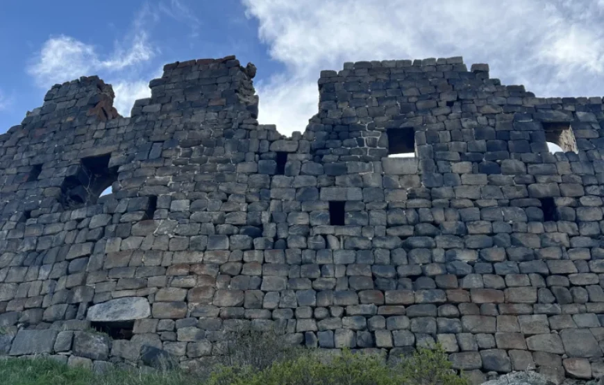 Индивидуальный Тур в Оганаванк, Сагмосаванк, Парк Армянского алфавита и Амберд