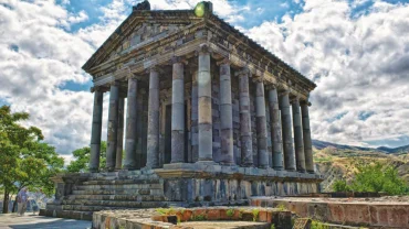 Tour to Garni pagan temple