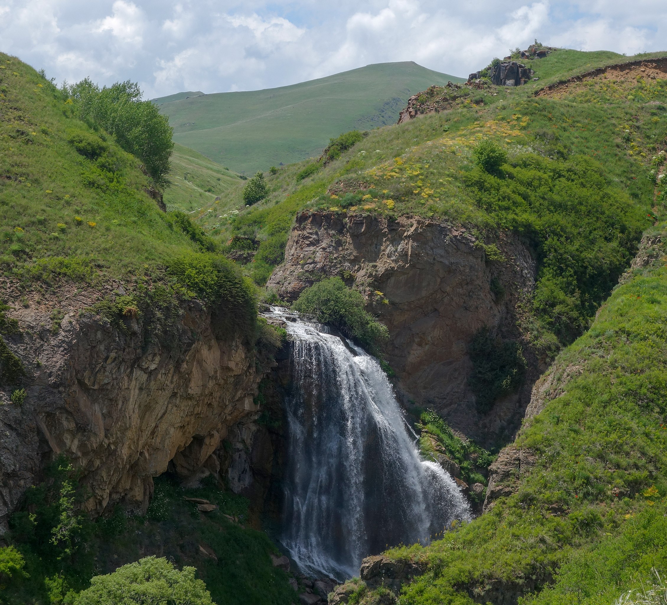 Trchkan Waterfall Водопад Трчкан