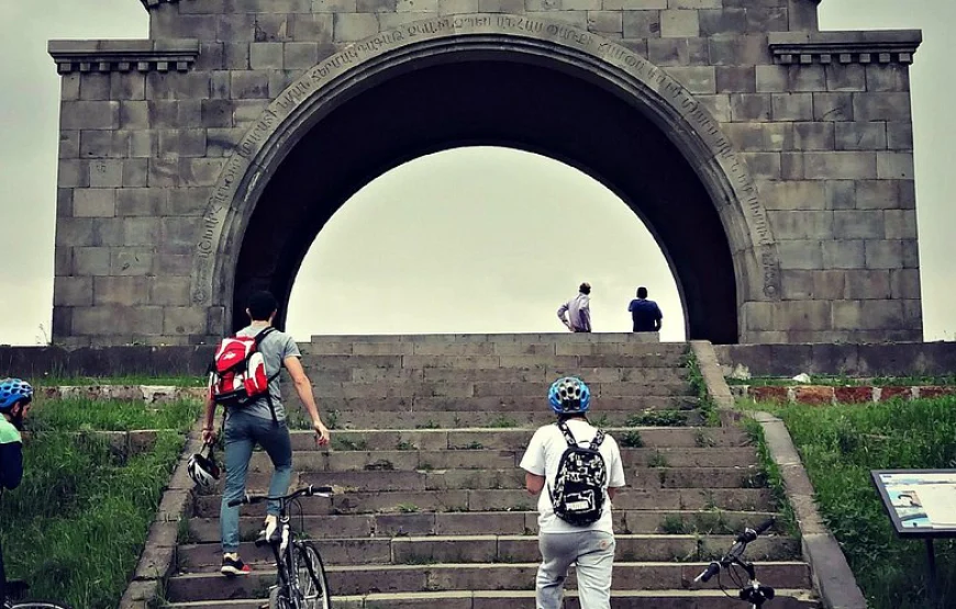 Индивидуальная экскурсия в Гегард, Гарни, Симфония камней, Мастер-класс по выпечке лаваша