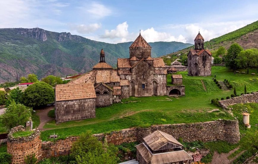 Private tour to Haghpat, Sanahin and Akhtala