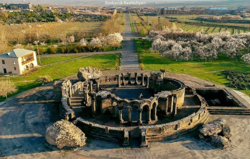 Индивидуальный тур: Эчмиадзин, Св Гаяне, Св Рипсиме, Звартноц