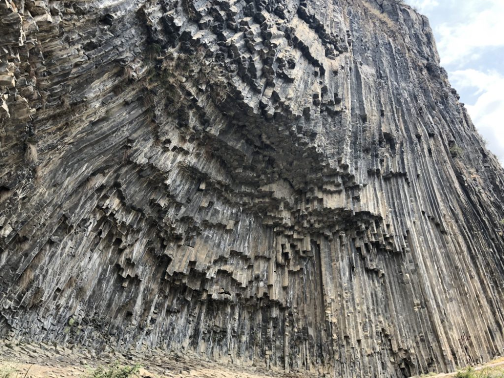 Individual tours to the symphony of stones