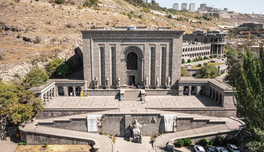 Mesrop Mashtots Matenadaran
