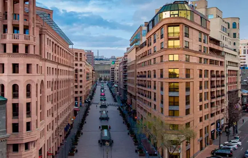 Обзорная экскурсия-прогулка по Еревану, Коньячный Завод АРАРАТ с дегустацией