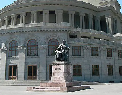 Opera and Ballet House Армянский Национальный Театр Оперы и Балета